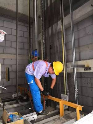 &ldquo;战高温、保工期&rdquo;河南省现代电梯安装一线纪实